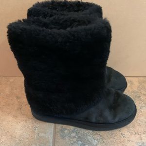 Classic Black Ugg boots